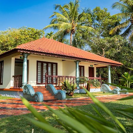 Dhathri Ayurveda Resort And Panchakarma Centre Kāyankulam Exterior photo